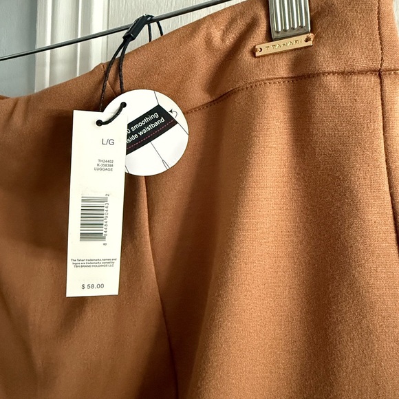 Tahari Tan Skirt - Picture 2 of 3